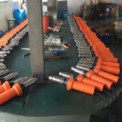 2КВт Полностью автоматическая ПВХ полиэтиленовая HDPE плавательный бассейн облицовка экструзионная геомембрана сварочная машина