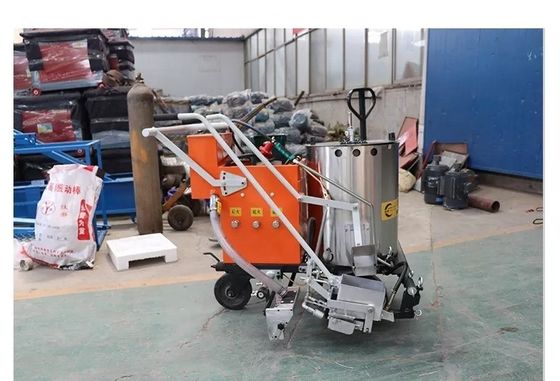 Движущаяся дорожная маркировка для дорожного движения и парковочных линий