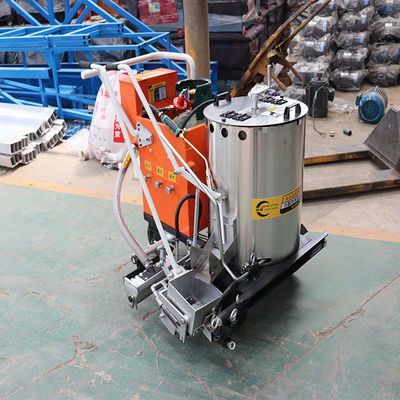 Холодная линия краски Ручная двойная пушка Термопластическая дорожная маркировочная машина для дорожного строительства